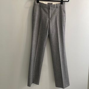 Banana Republic dress pants with pockets.  Gray wool with lining.  Size 0.
